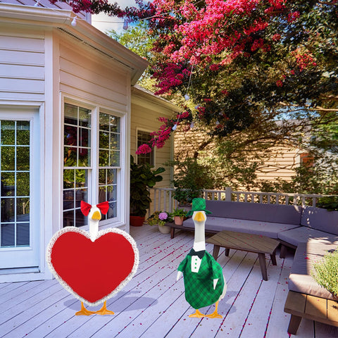 Kedaijin hawaiian-leis-goose-costume evokes tropical vibes for porch decor.