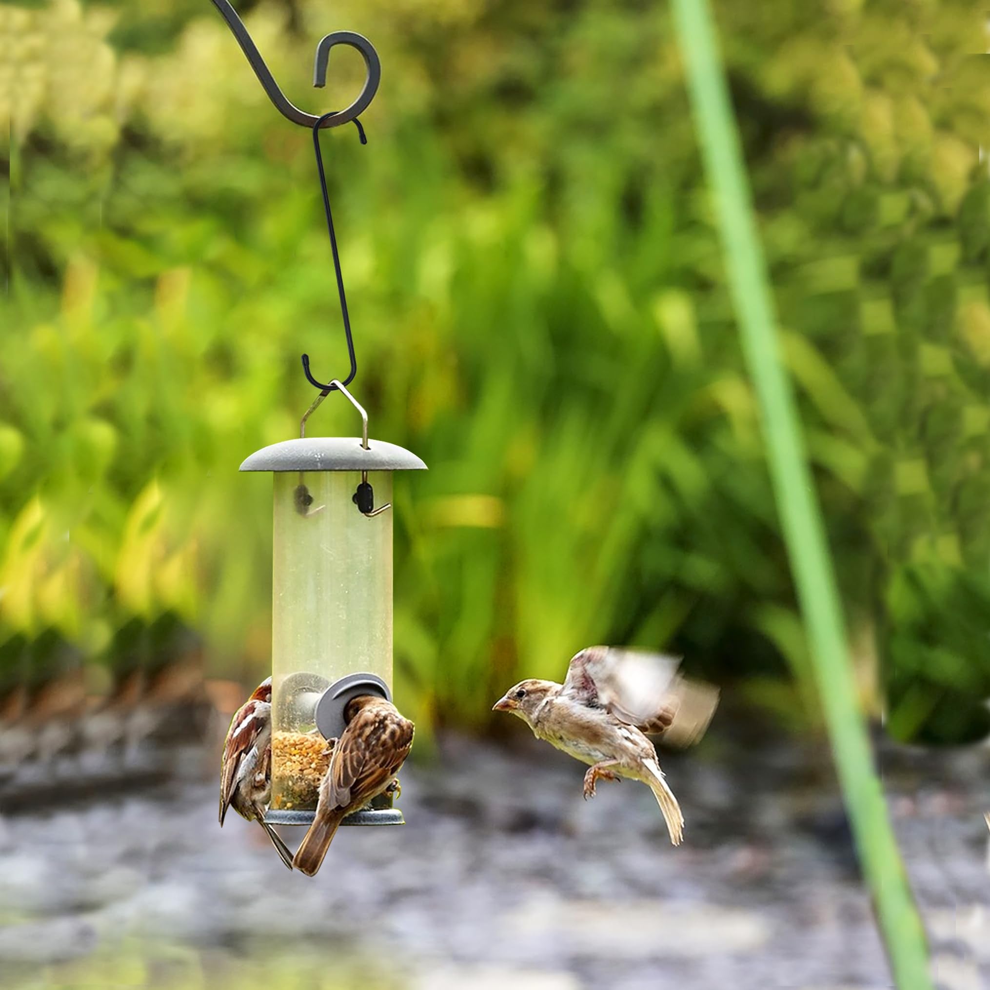 KEEPFFYE outdoor S hooks for plants and bird feeders, durable and weather-ready.