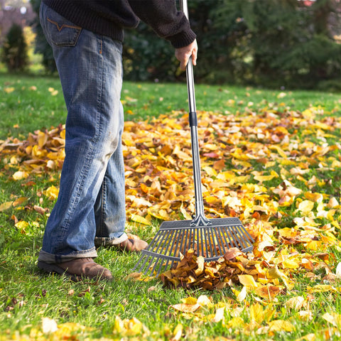 KeFanta Garden Leaf Rake features an 18.5-inch wide head for fast clearing.