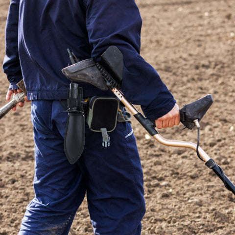 Kemaier shovel with 11.6-inch digger dimensions for compact field use.