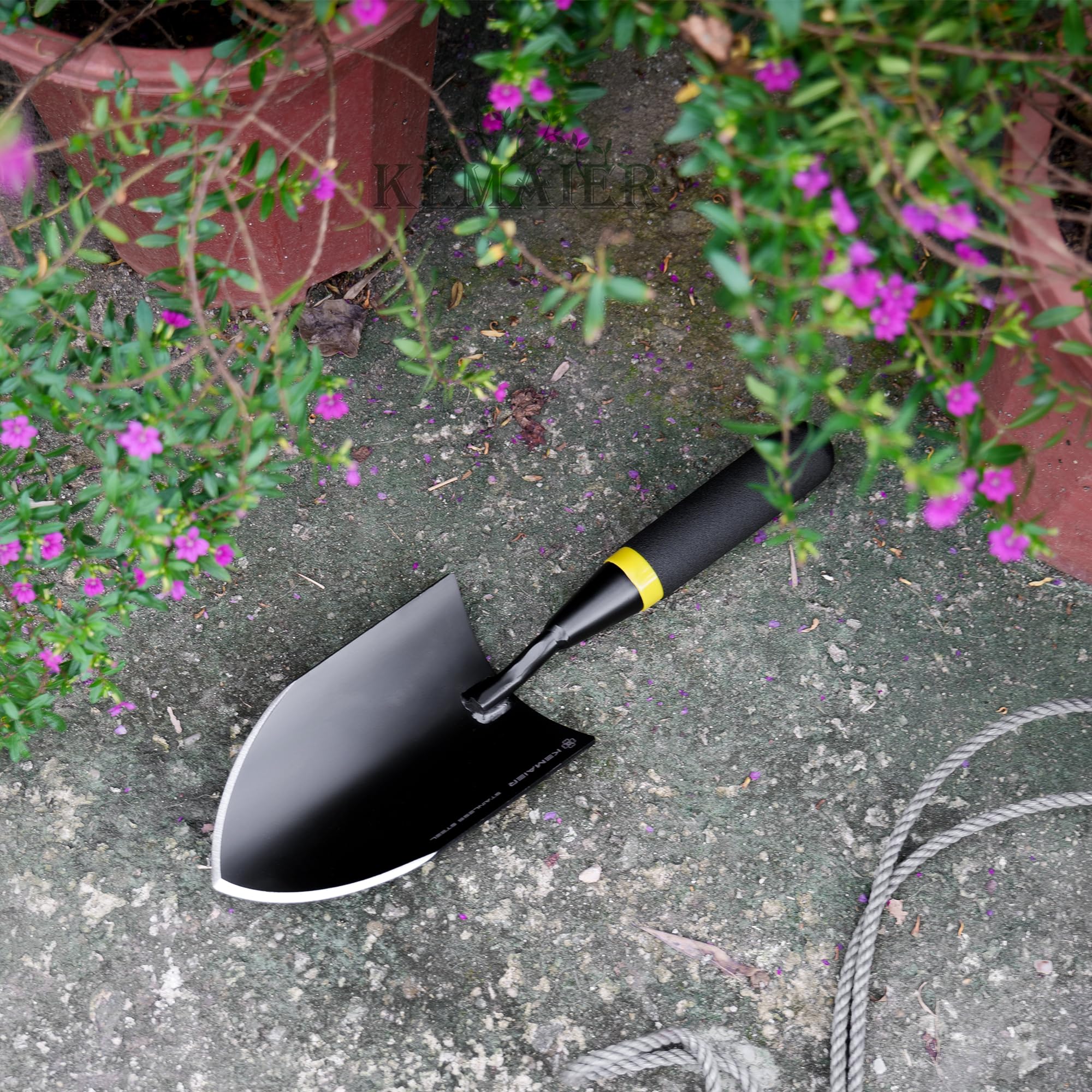Kemaier garden tool gift idea for men and women.