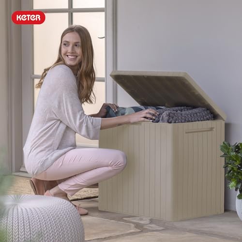 Keter City 30 Gallon beige lid closed on deck.