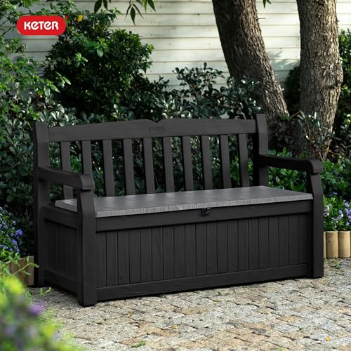 Keter Solana wood-look texture close-up highlighting durable weather-ready resin finish.