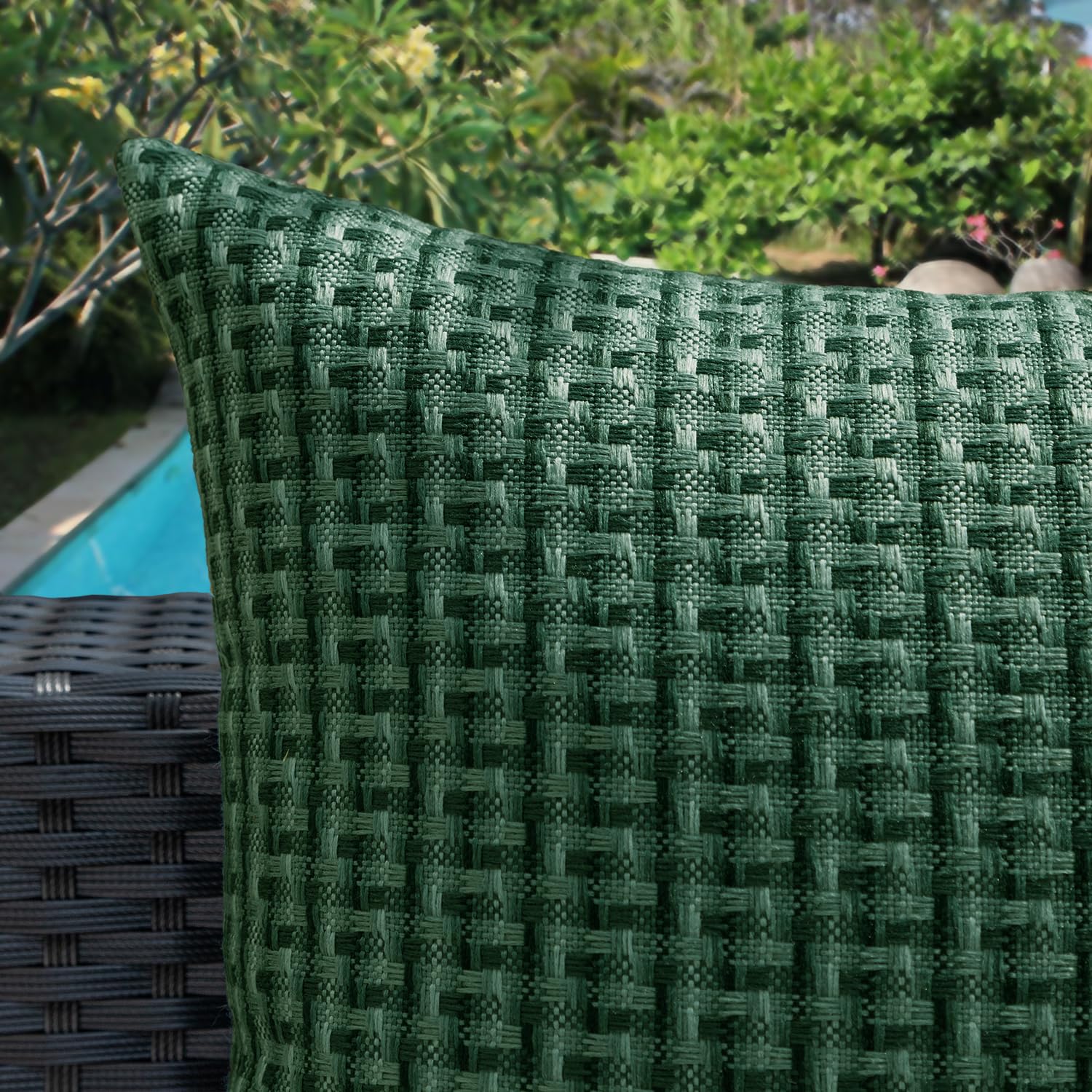 Kevin Textile waterproof coating protects cushions from splashes near the pool.
