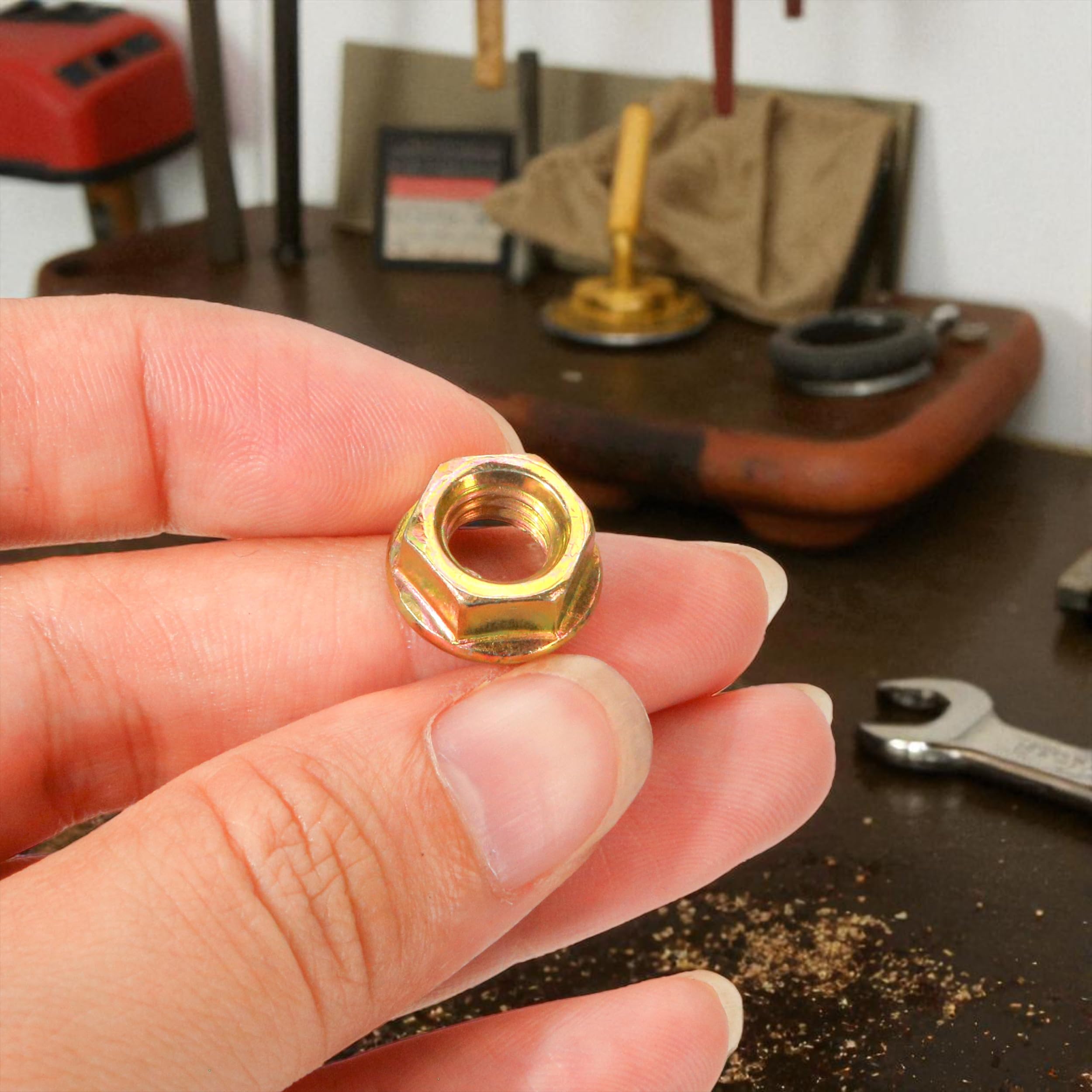 KH866 bar nuts for Echo CS353ES ensure dependable fit and smooth cutting experience.