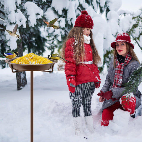 KHayRovies weather-resistant finish keeps outdoor decor vibrant season after season.