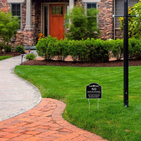 Kichwit corrugated plastic 5mm sign offers durable outdoor visibility.