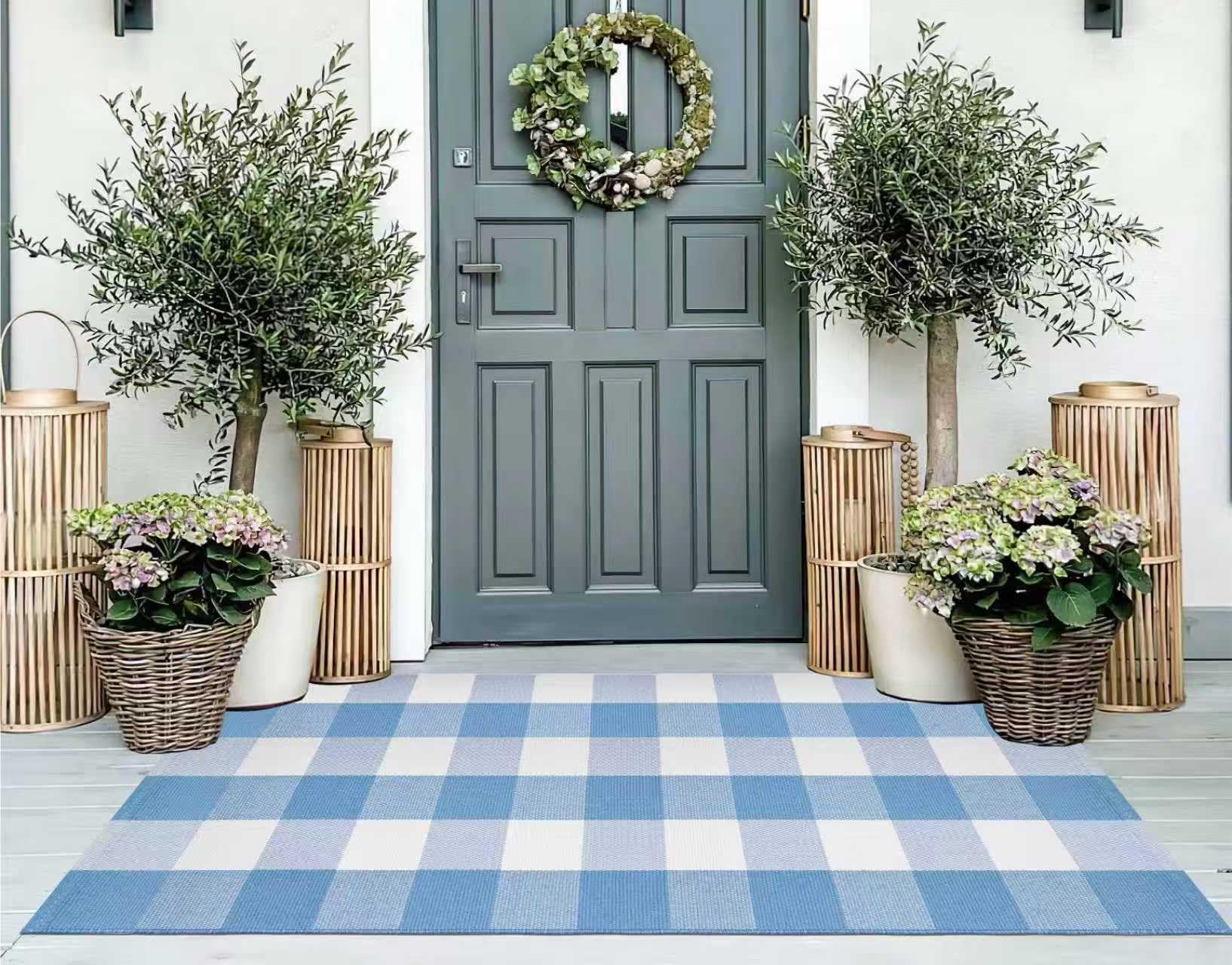 KIhipIoe versatile front-door mat suitable for kitchen, bathroom, or entryway use.