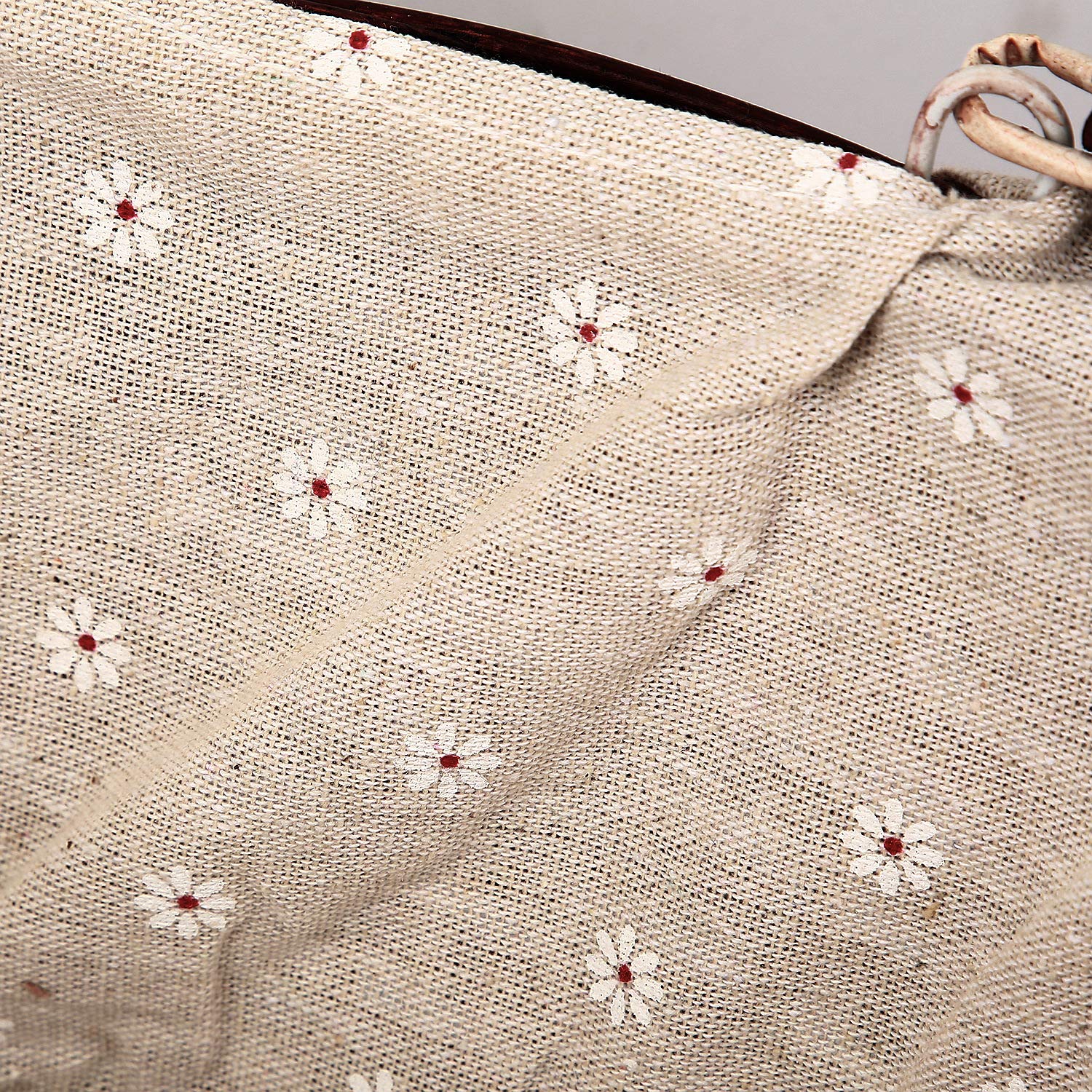 KINJOEK wicker basket with water-based finish offers durability and water resistance.