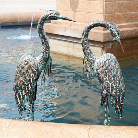 Kircust crane statue with thick legs remains securely anchored.