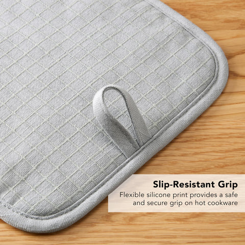 KitchenAid Gridlines potholder magnetic cuff and hanging loop for storage