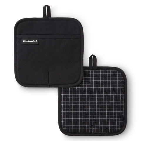 KitchenAid Gridlines potholders 2-pack with silicone grip for secure, heat-safe handling.