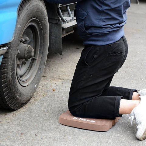 Klarg two-pack delivers reliable cushioning for indoor and outdoor tasks.