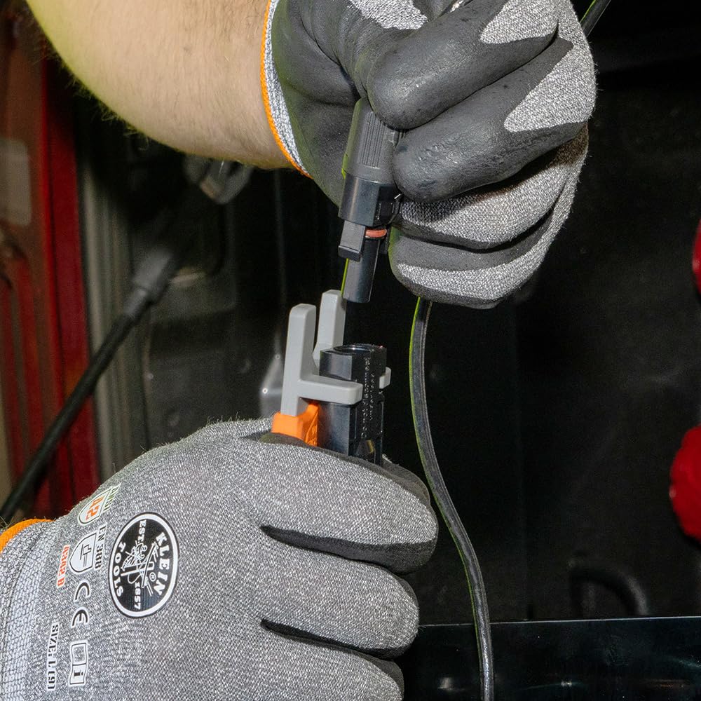 TPE overmolded handle on Klein Tools 68426S for comfortable grip