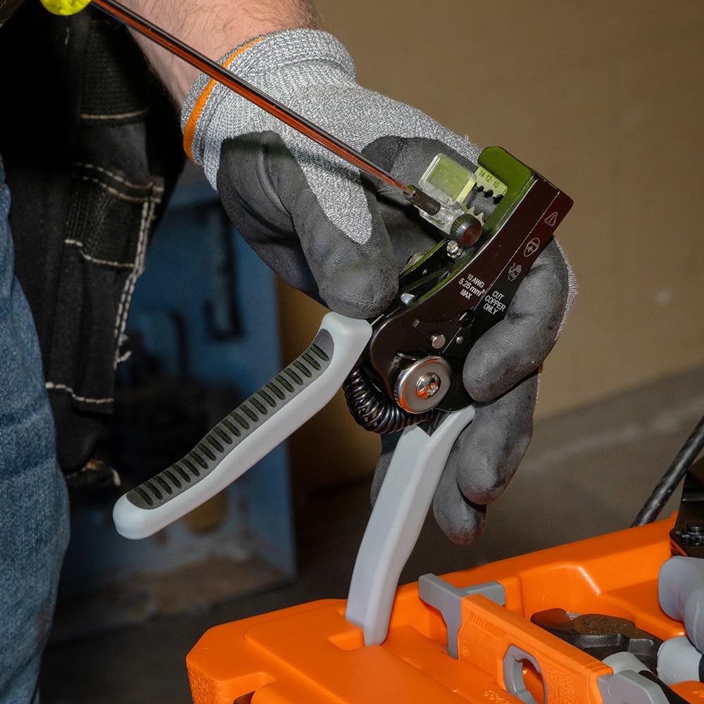 Klein Tools 92919SEP ratcheting crimper delivers uniform MC4 pin crimps