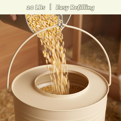 KOL wide-mouth opening enables quick, mess-free refilling