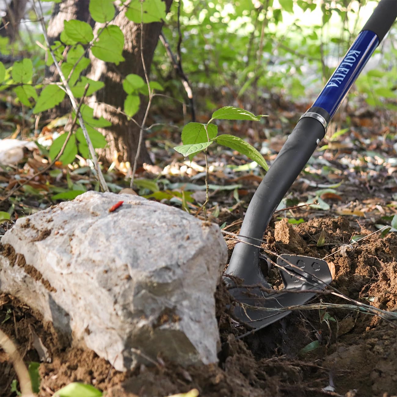 KOLEIYA shovel ideal for lawn and garden tasks and soil transfer
