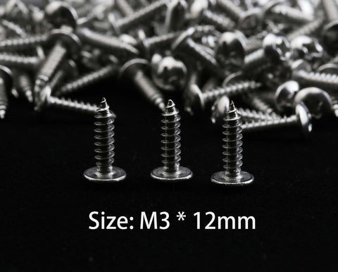 Komytoo durable stainless steel clip stands up to weather and regular outdoors use.