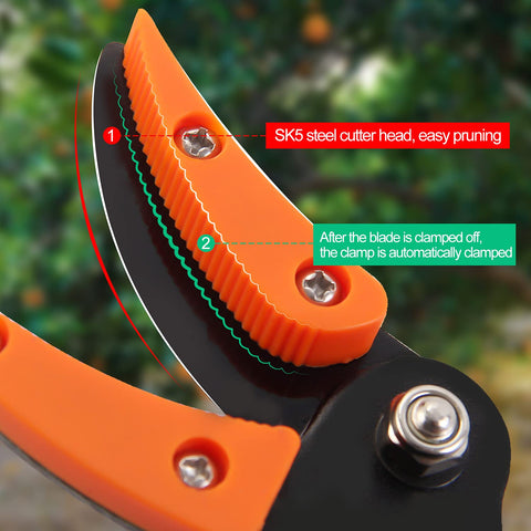 KSEIBI 143010 Rust-Resistant Coating visible on blade for durability in damp gardens.