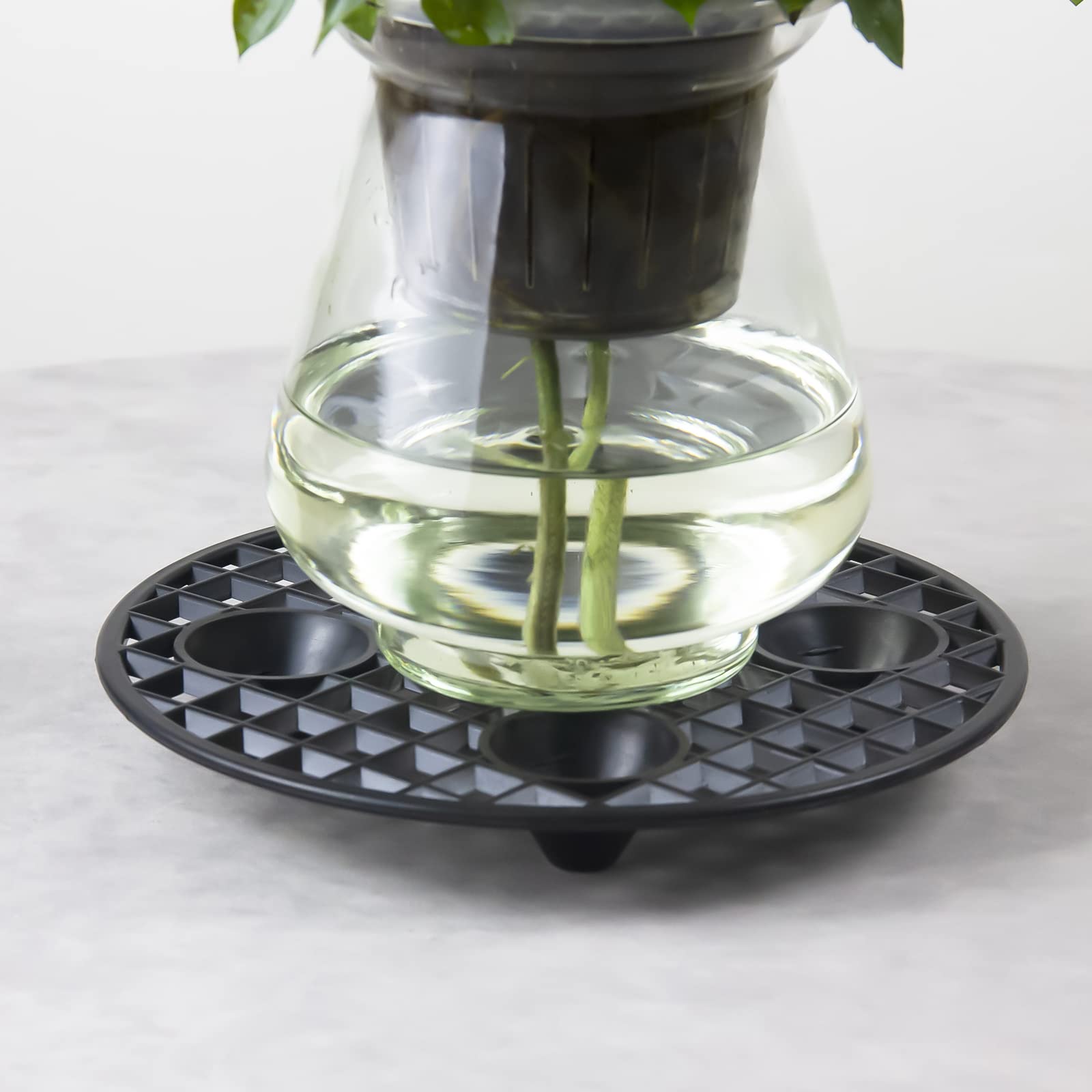 KVMORZE floor protectors shield floors from dirt and scratches.