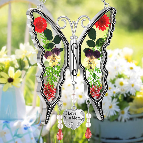 KY&BOSAM engraved metal heart pendant reads I Love You Mom.