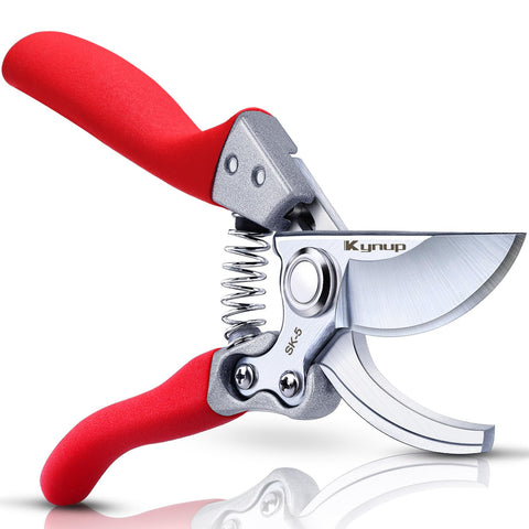 Kynup Pruning Shears blade close-up with sharp SK-5 steel for clean cuts.