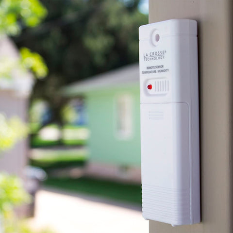 Battery-powered outdoor sensor suitable for wall mounting.
