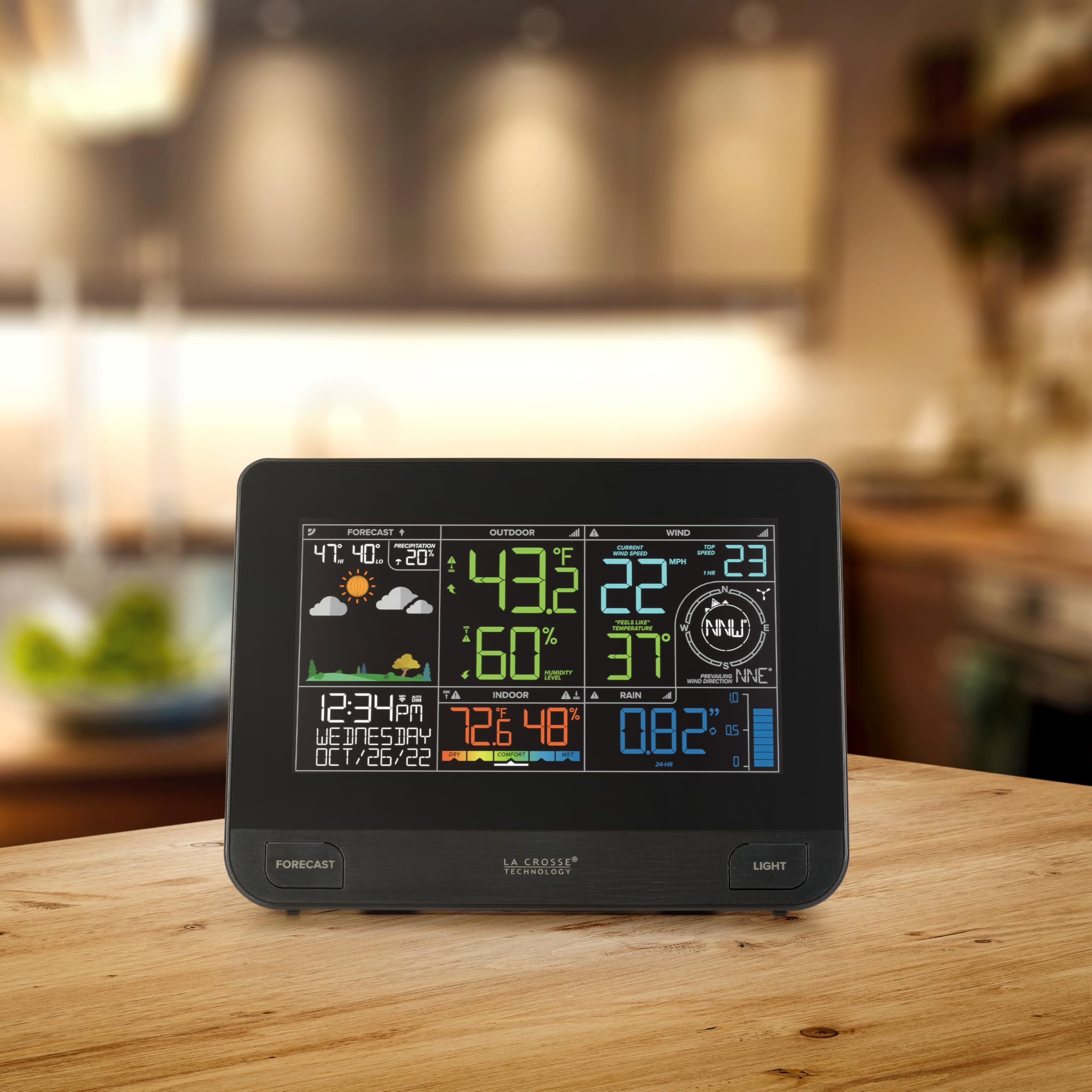 La Crosse V42-PRO-INT backyard weather monitoring with app sync