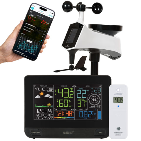 La Crosse Technology V42-PRO-INT display with dynamic forecast icons for quick weather insight
