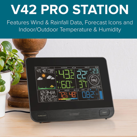 La Crosse V42-PRO-INT forecast view supports planning outdoor activities confidently