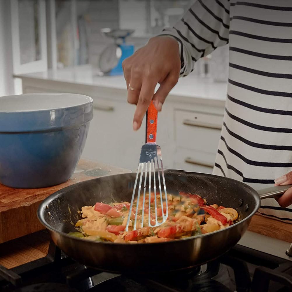 La Cuisine for Life versatile spatula handles pancakes, omelets, and burgers