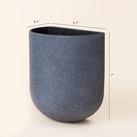 LA JOLIE MUSE set of two planters sized 5.7L x 4.1W x 7H precisely