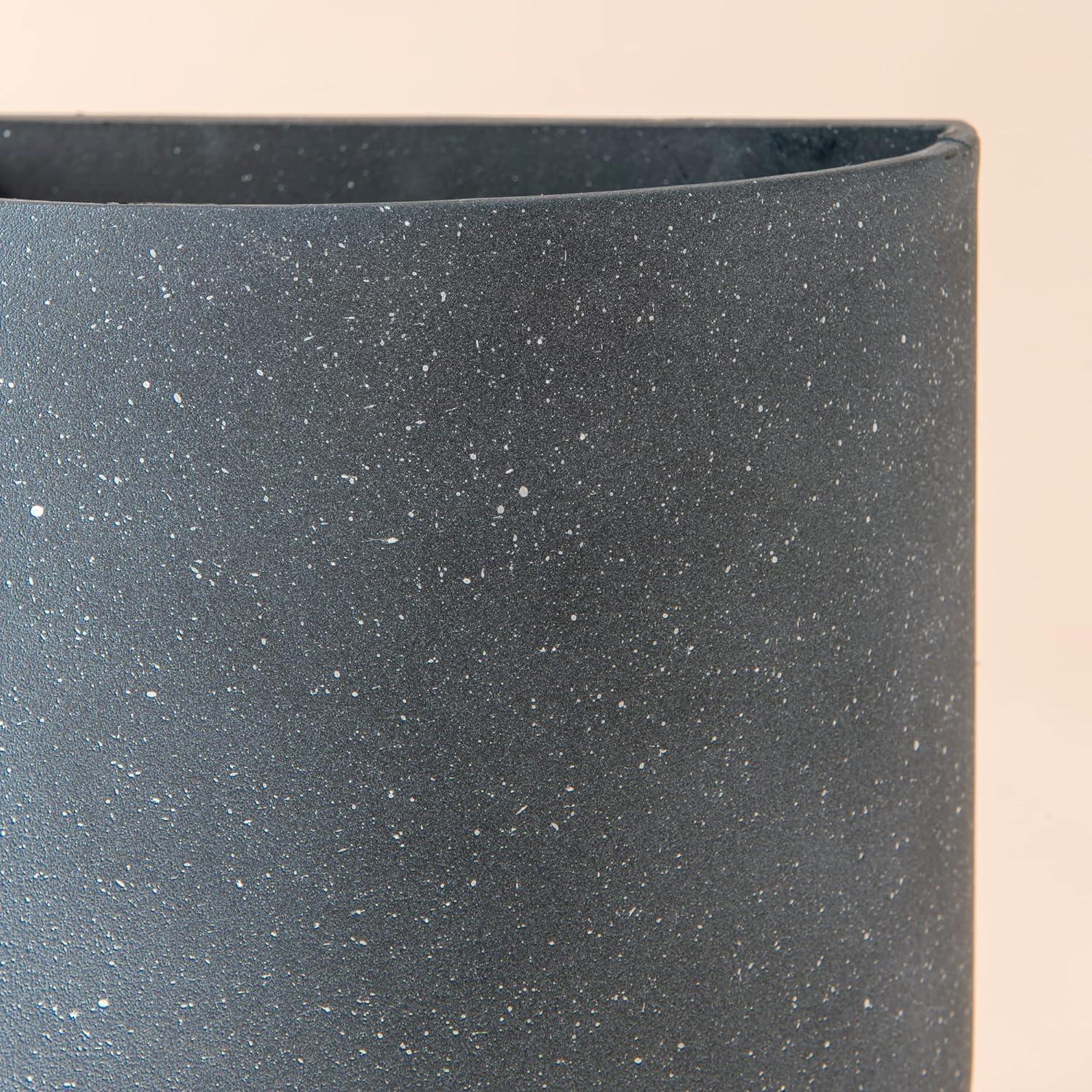LA JOLIE MUSE lightweight yet durable planters for versatile wall displays