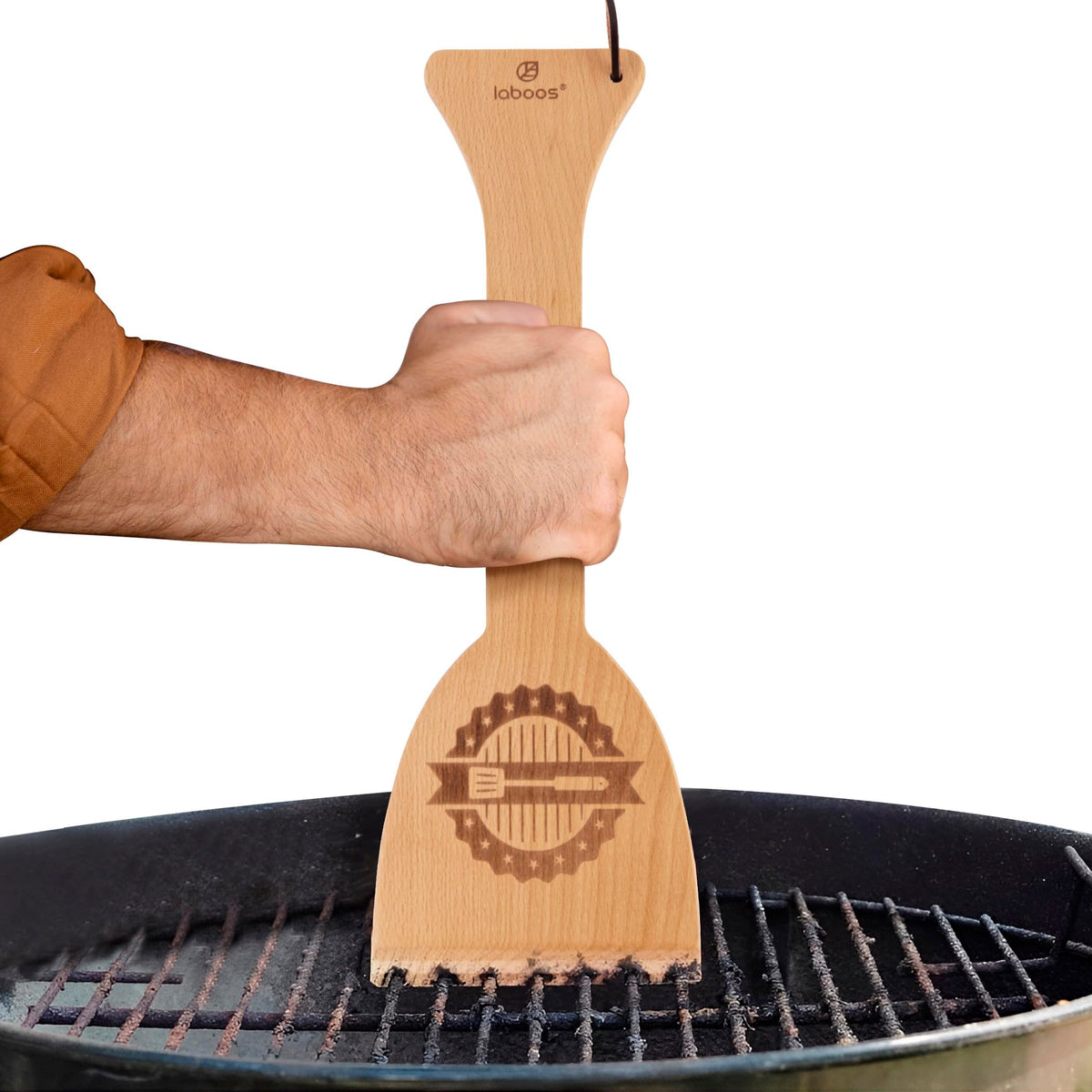 laboos wooden grill scraper front view with grooved edge for safe, bristle-free cleaning