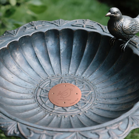 Four-inch diameter Laddatz disc helps maintain water balance in the bowl.
