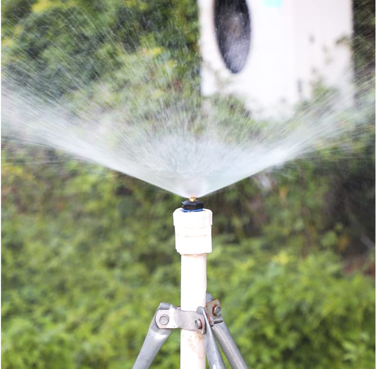 La Farah rotating adjustable irrigation nozzle for customizable spray.
