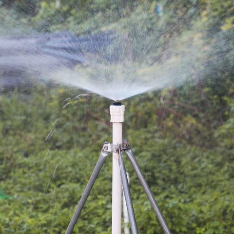 La Farah wide-coverage lawn irrigation nozzle enables rapid humidification.