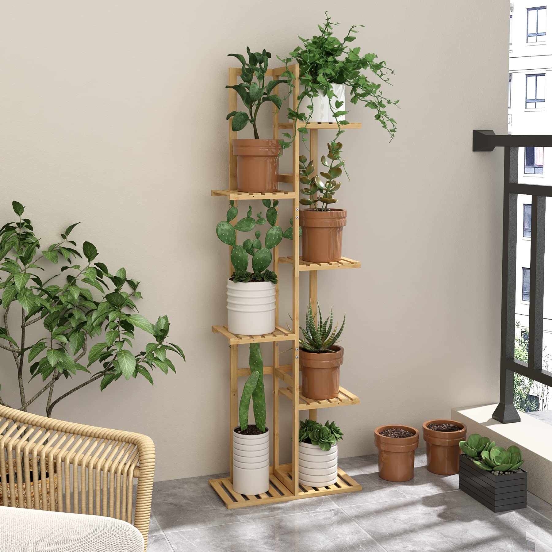 Laiensia smooth varnished bamboo shelf is waterproof and easy to clean.
