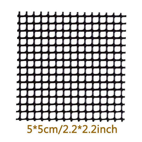 Lainrrew clean surface mesh pad helps tidy gardening projects.