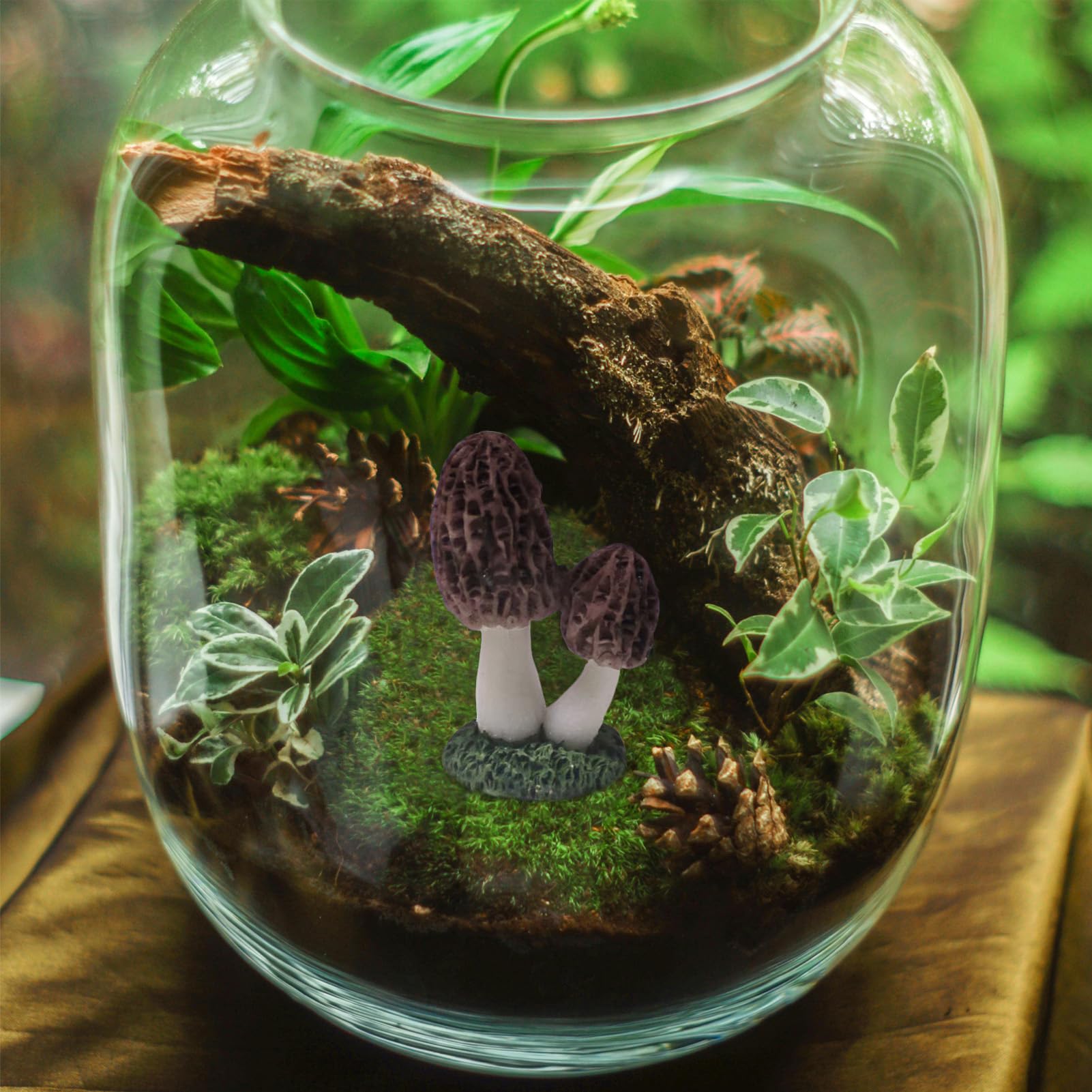 Lamnes resin morel mushrooms garden decor with durable color for outdoor displays.