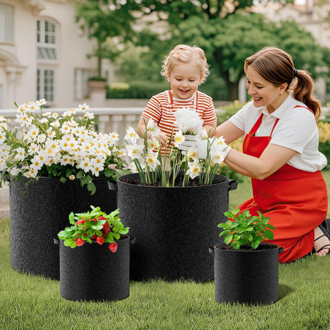 Land Guard easy-carry handles reduce strain when moving filled grow bags.