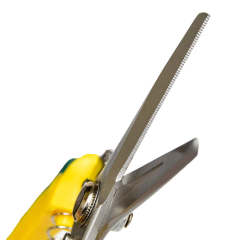 LANHE TACTICAL ergonomic grip on hoof trimmer for precise control
