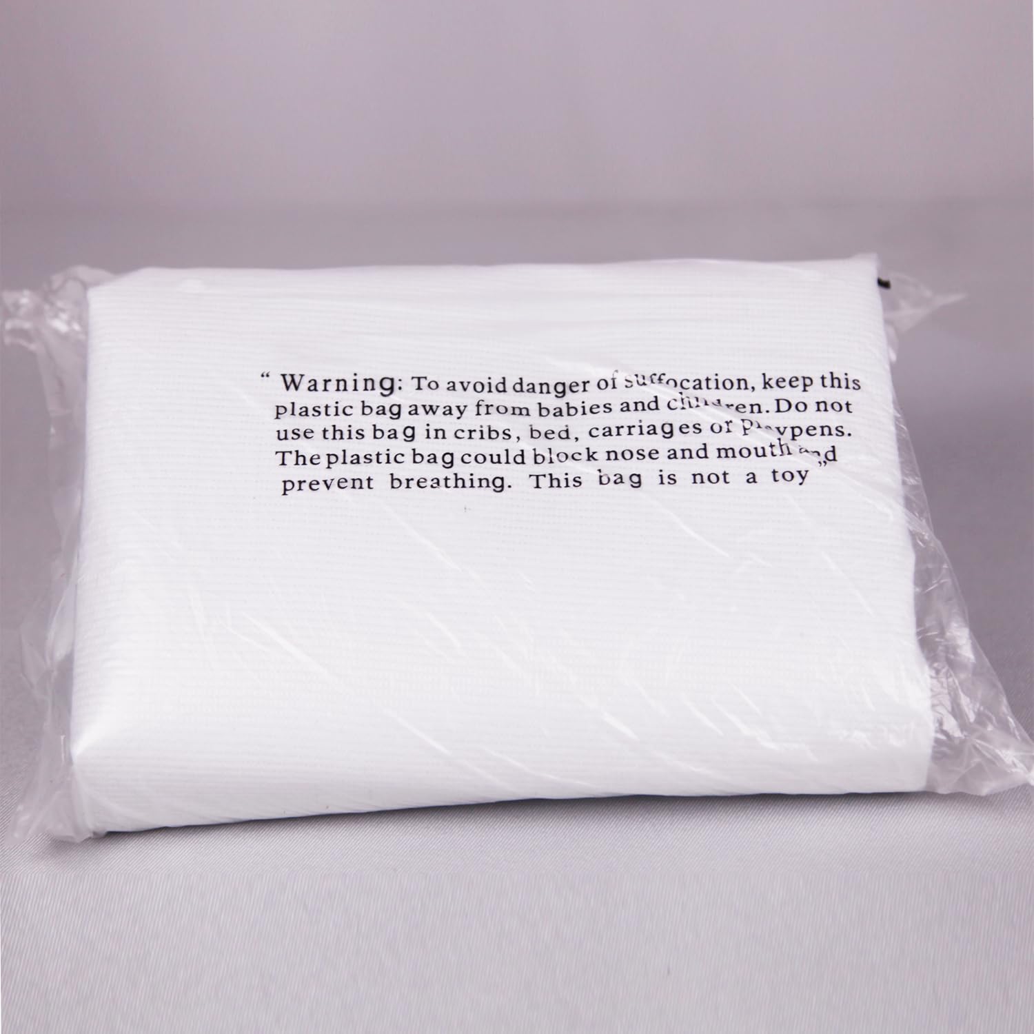 lauterbrun bottom-zipper design enables easy bag emptying between tasks.
