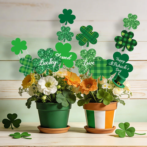 Double-sided printing on LawnIdyll shamrock stakes keeps colors vibrant outdoors