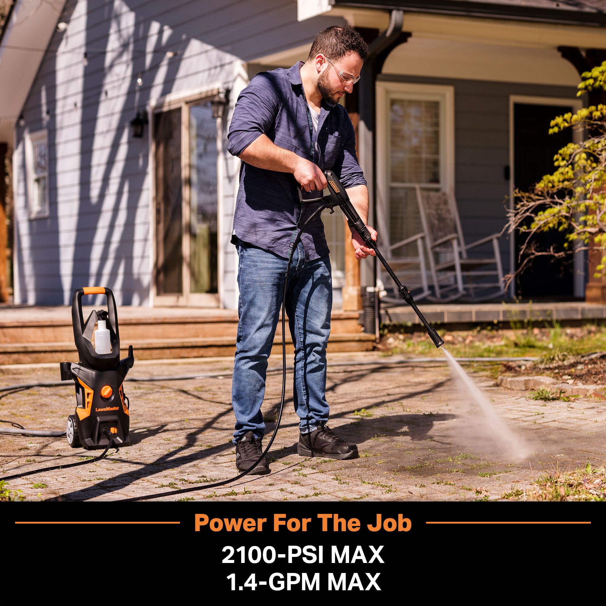 LawnMaster LT306-1800C spray gun for versatile cleaning tasks.