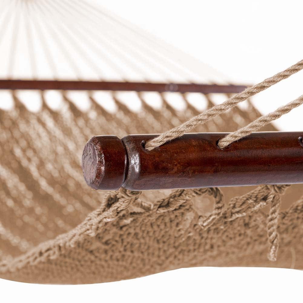 Lazy Daze Hammocks includes chains and carabiners for quick hanging.