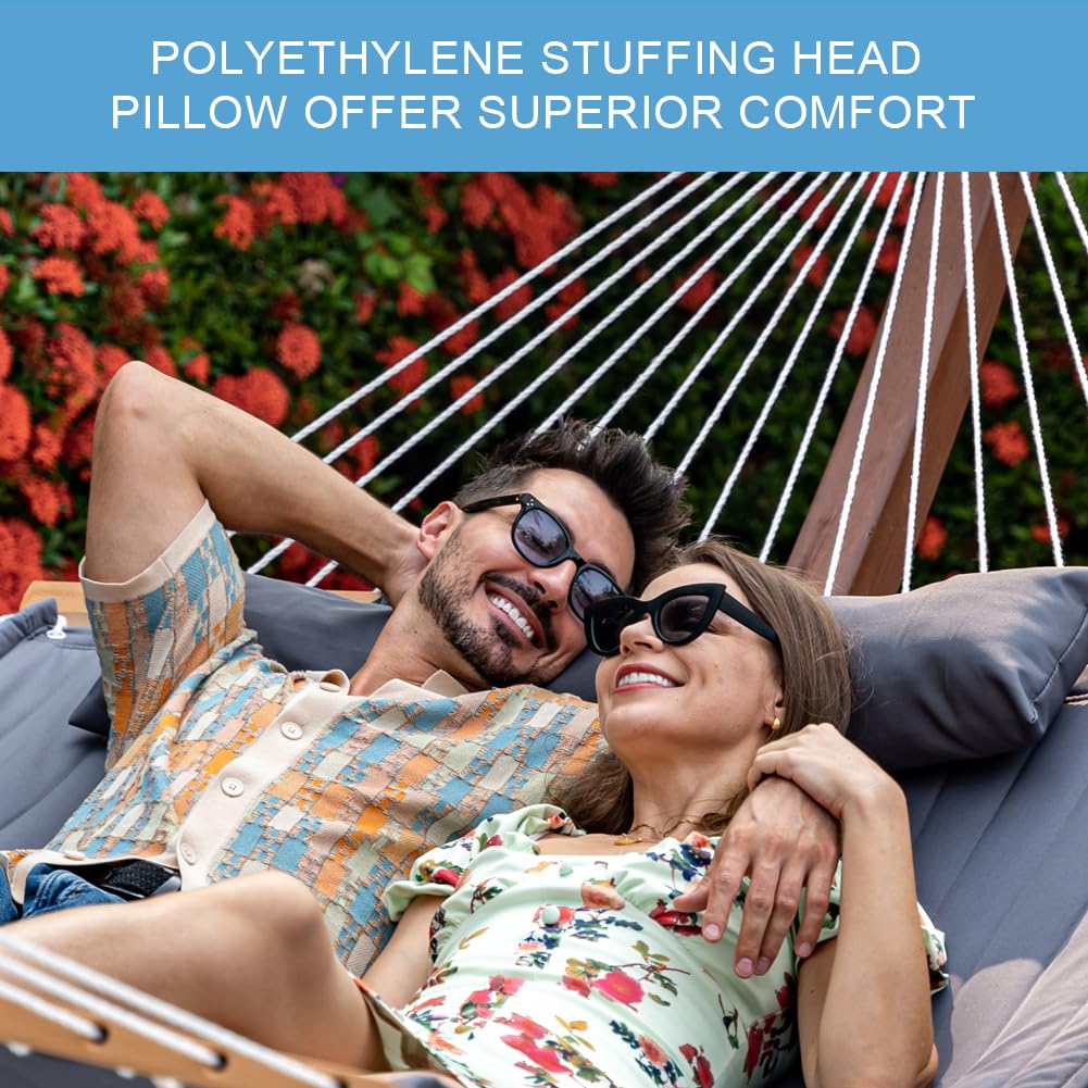 Lazy Daze Hammocks weather-resistant hardware withstands rain and sun.