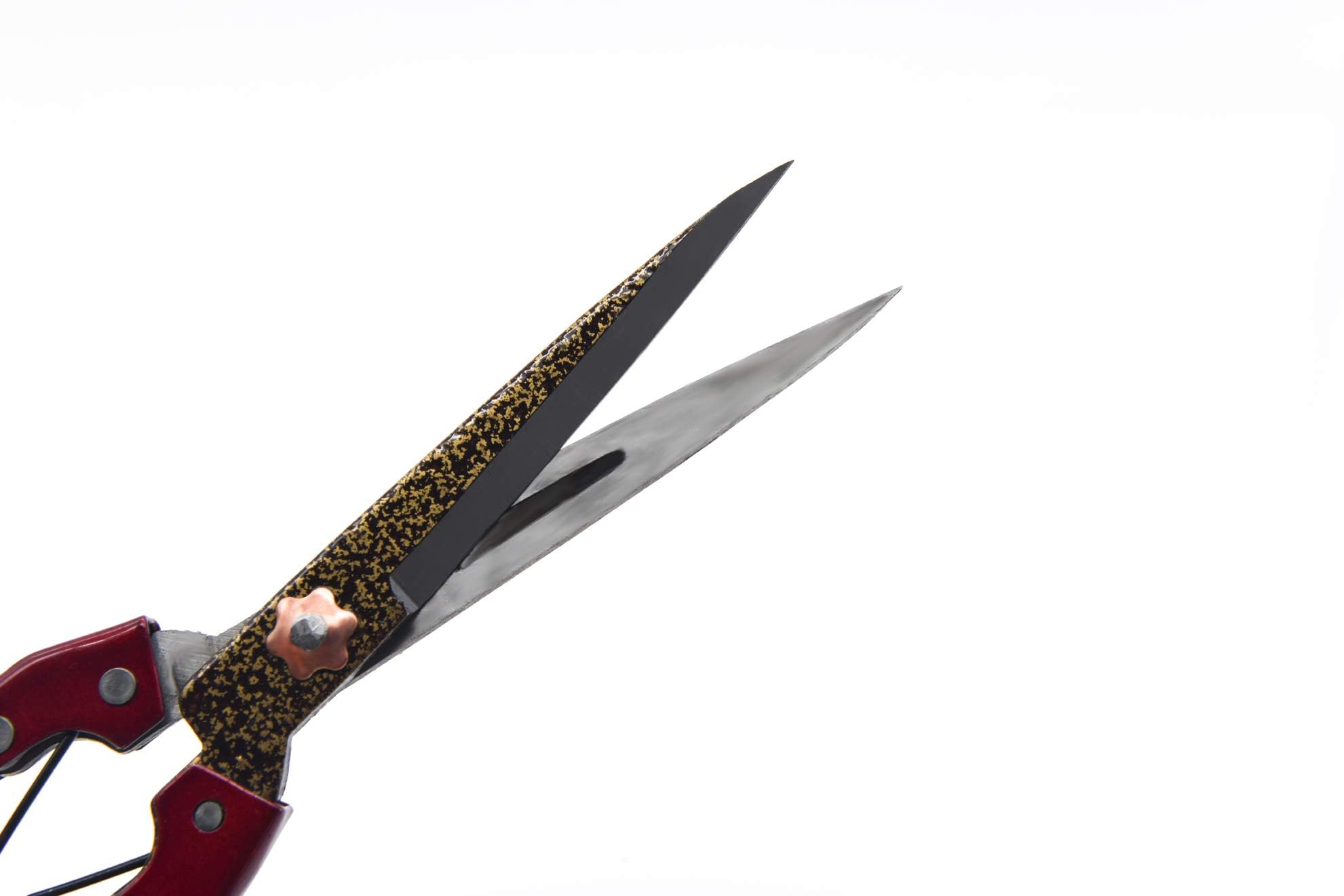 LCDCM red grass shear ideal for sheep and cattle coat trimming.