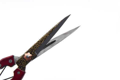 LCDCM red grass shear ideal for sheep and cattle coat trimming.
