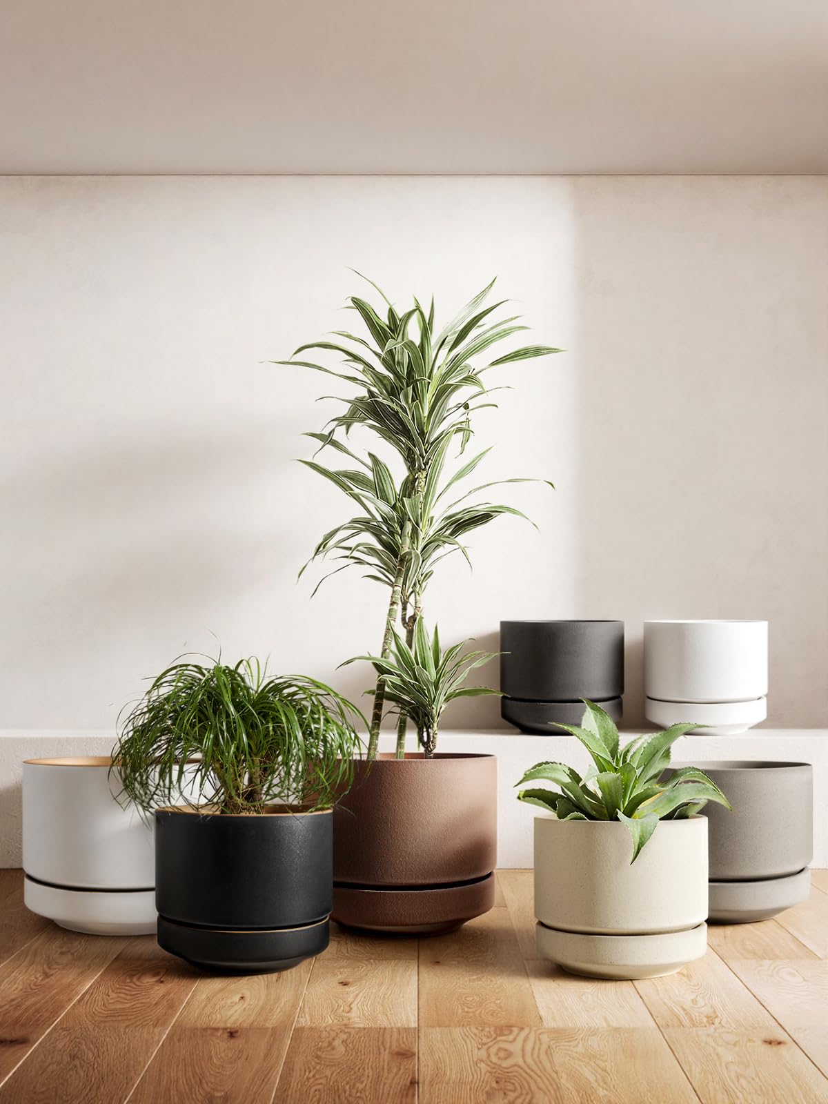 LE TAUCI 14-inch planter suited for medium to large houseplants
